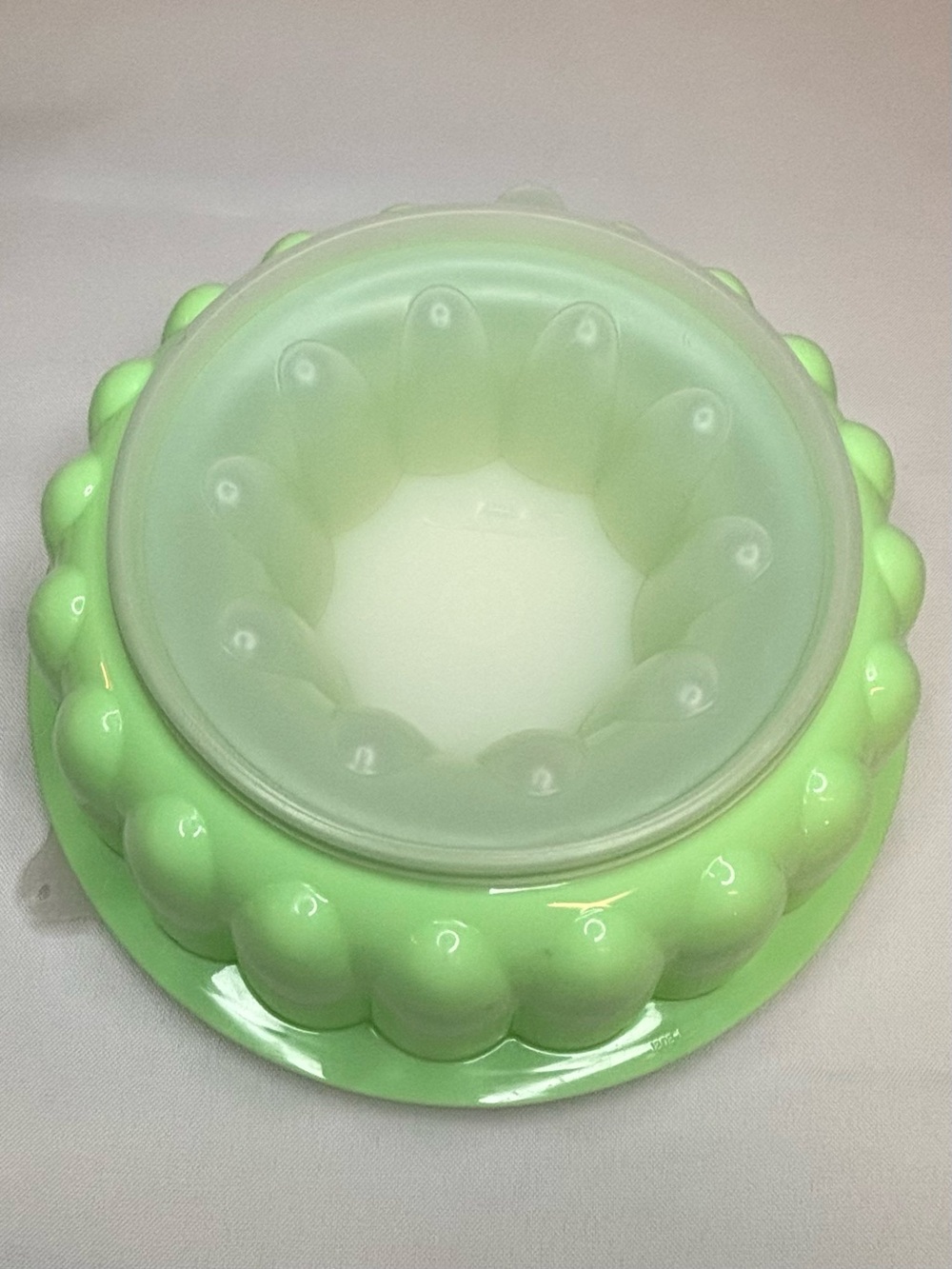 VTG Tupperware Mint Green Jello Ring Mold Set 1202 3pm Retro MCM GrandmaCore